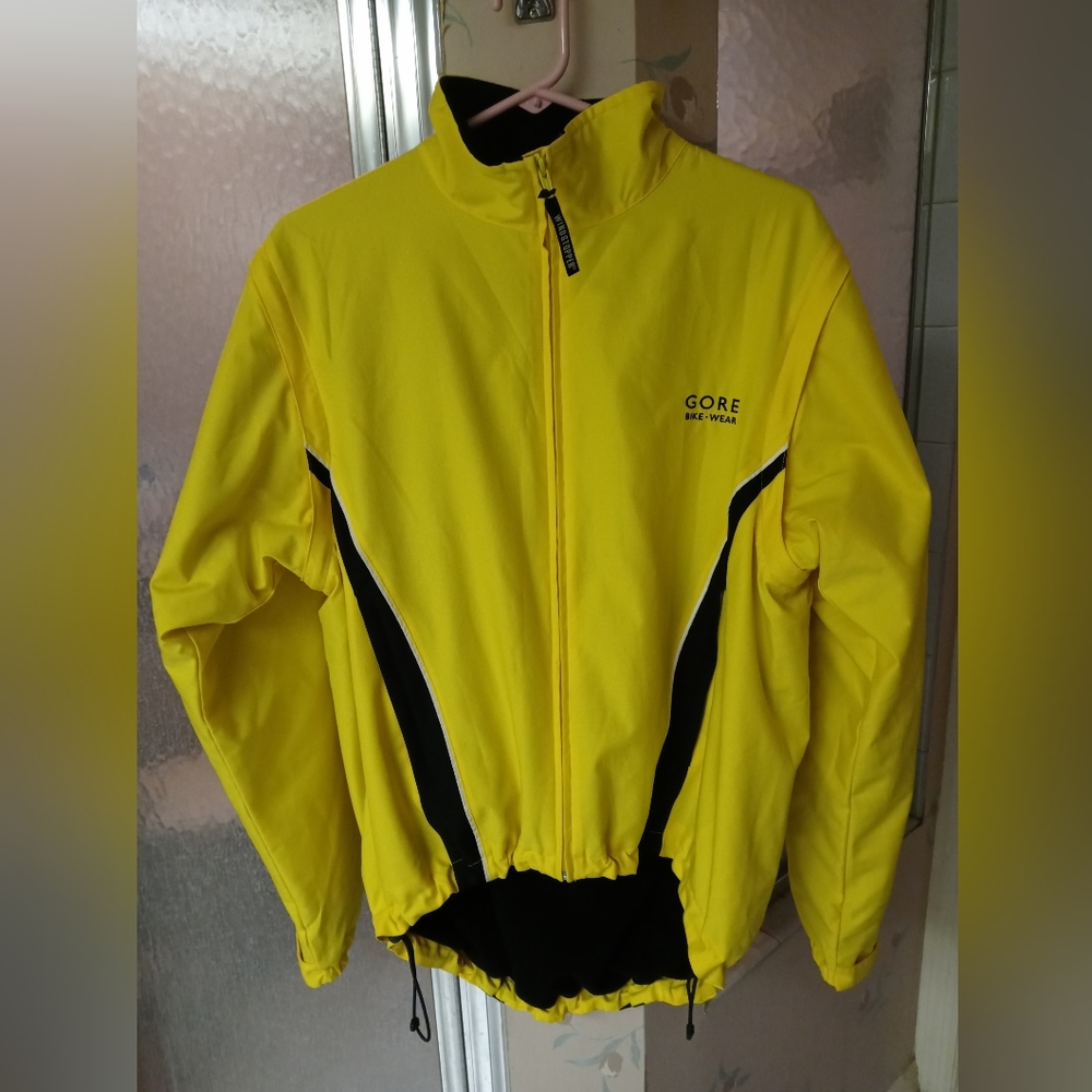 Gore Bike Wear Windstopper Biking Jacket Men Size Small Yellow Zip off Sleeves